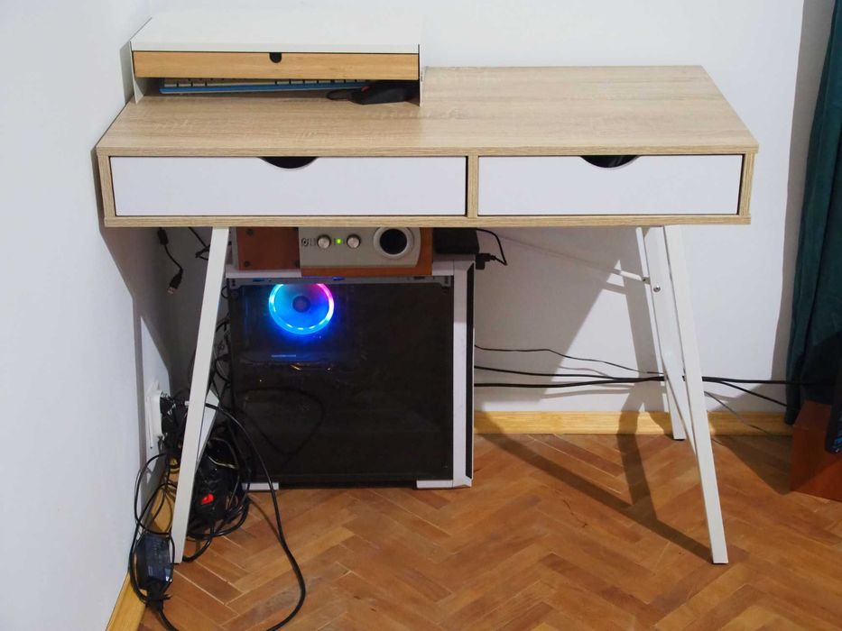 Biurko w stylu skandynawskim 100x50