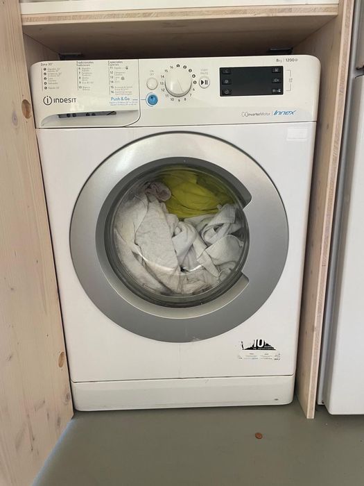 Máquina de lavar indesit 8kg 1200 rpm