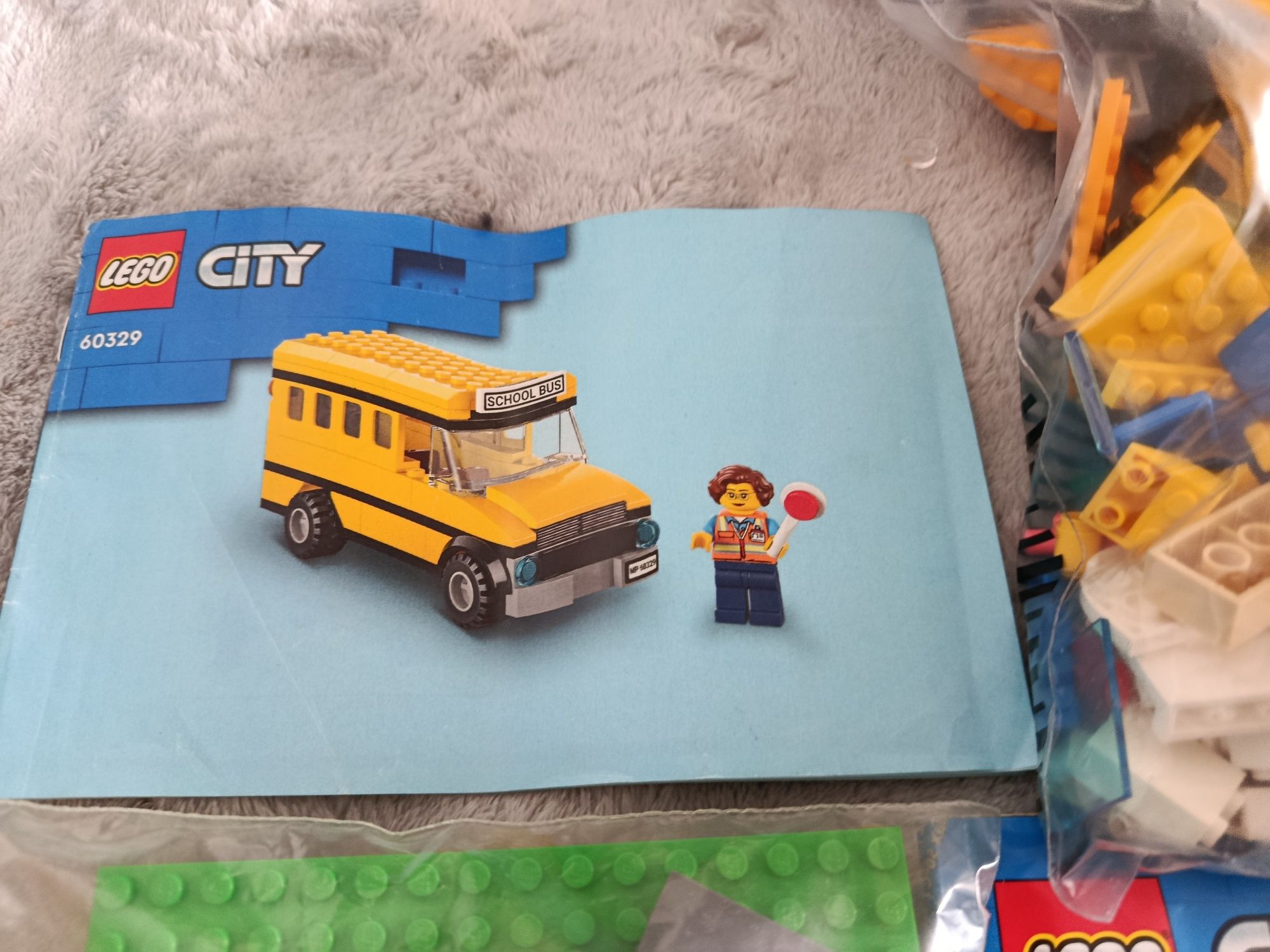 LEGO 60329  dzień w szkole