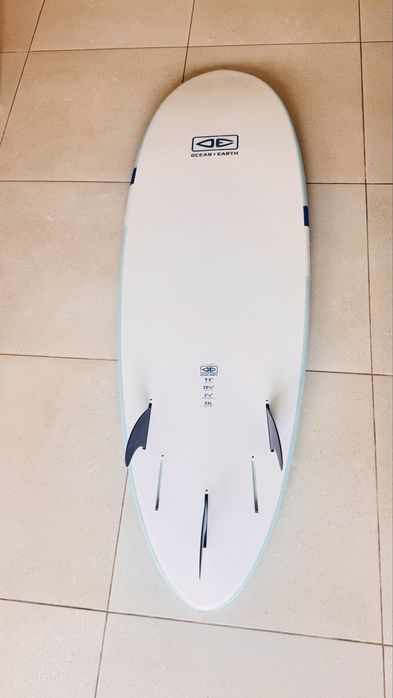 Prancha de surf O&E 5’6 com quilhas 33 Litros