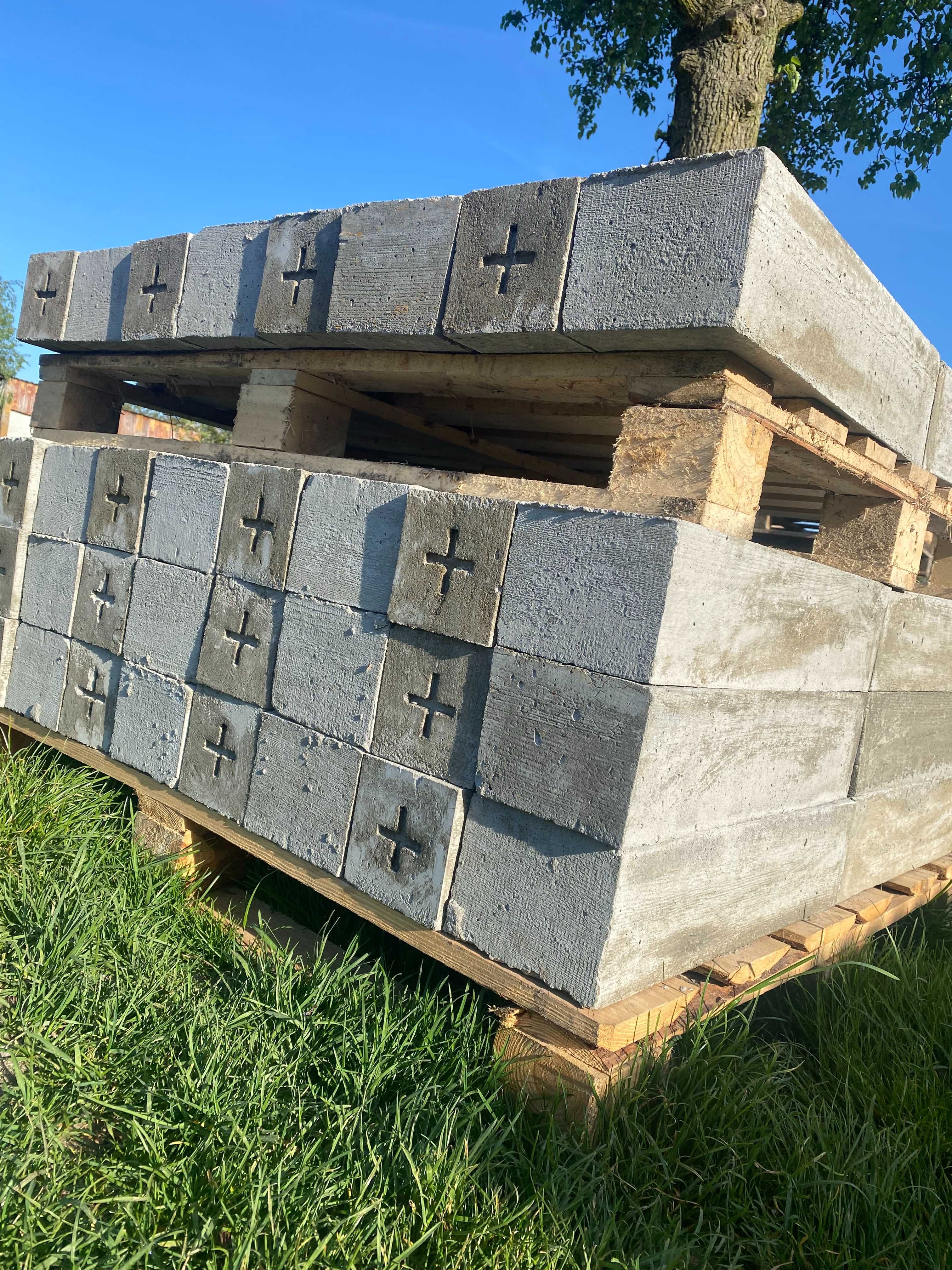 Słupek geodezyjny/paleta/100szt.-40cm/granicznik/wysyłka/kamienie