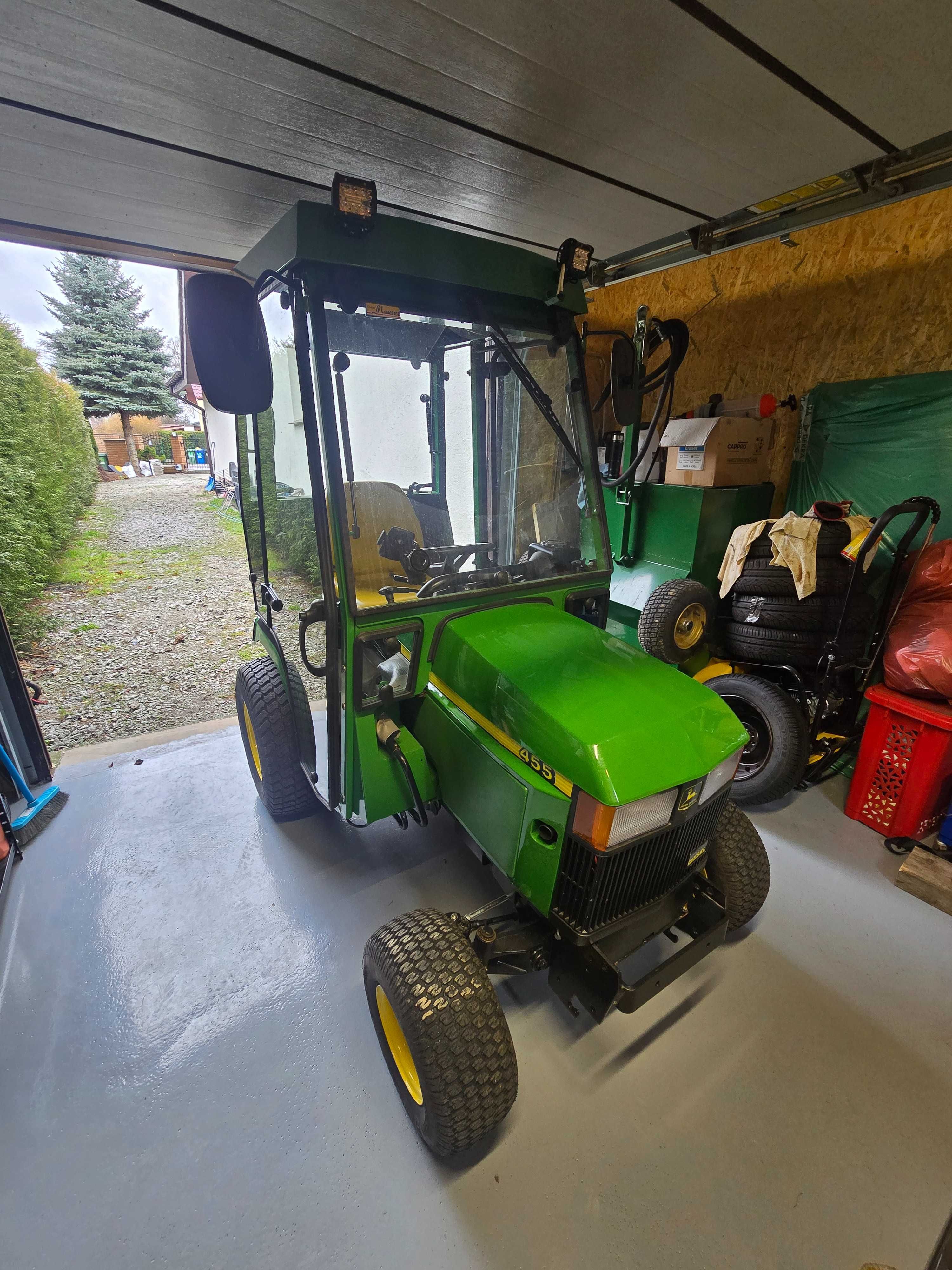 Traktorek ogrodowy  komunalny John Deere 455
