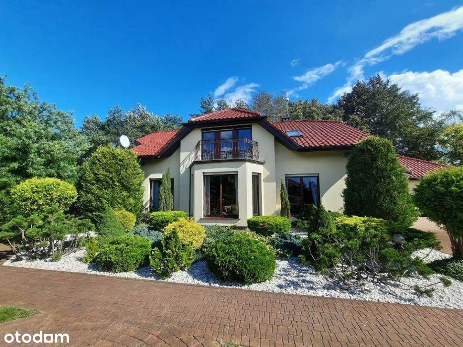 Atrakcyjna nieruchomość z pięknym ogrodem -Konin