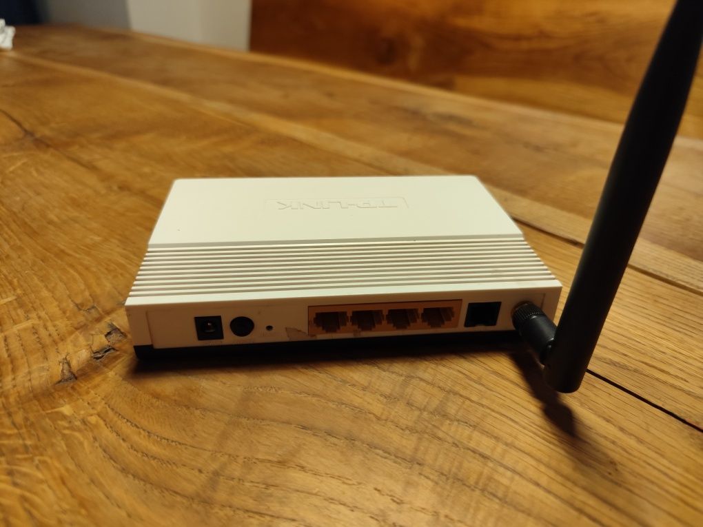 Router Tp-link Td- W8901G