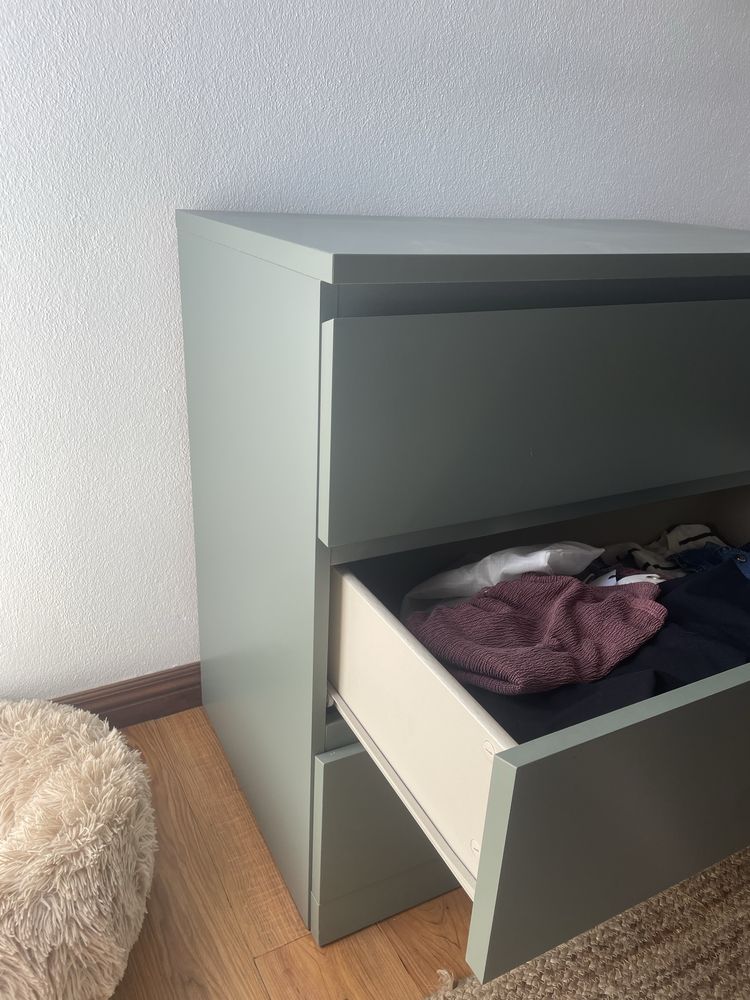 Cómoda Malm 3 gavetas azul esverdeado