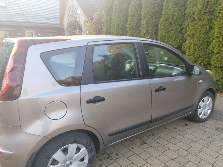 Авто Nisan Note 2012