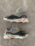 Yeezy boost (kanye west for adidas)