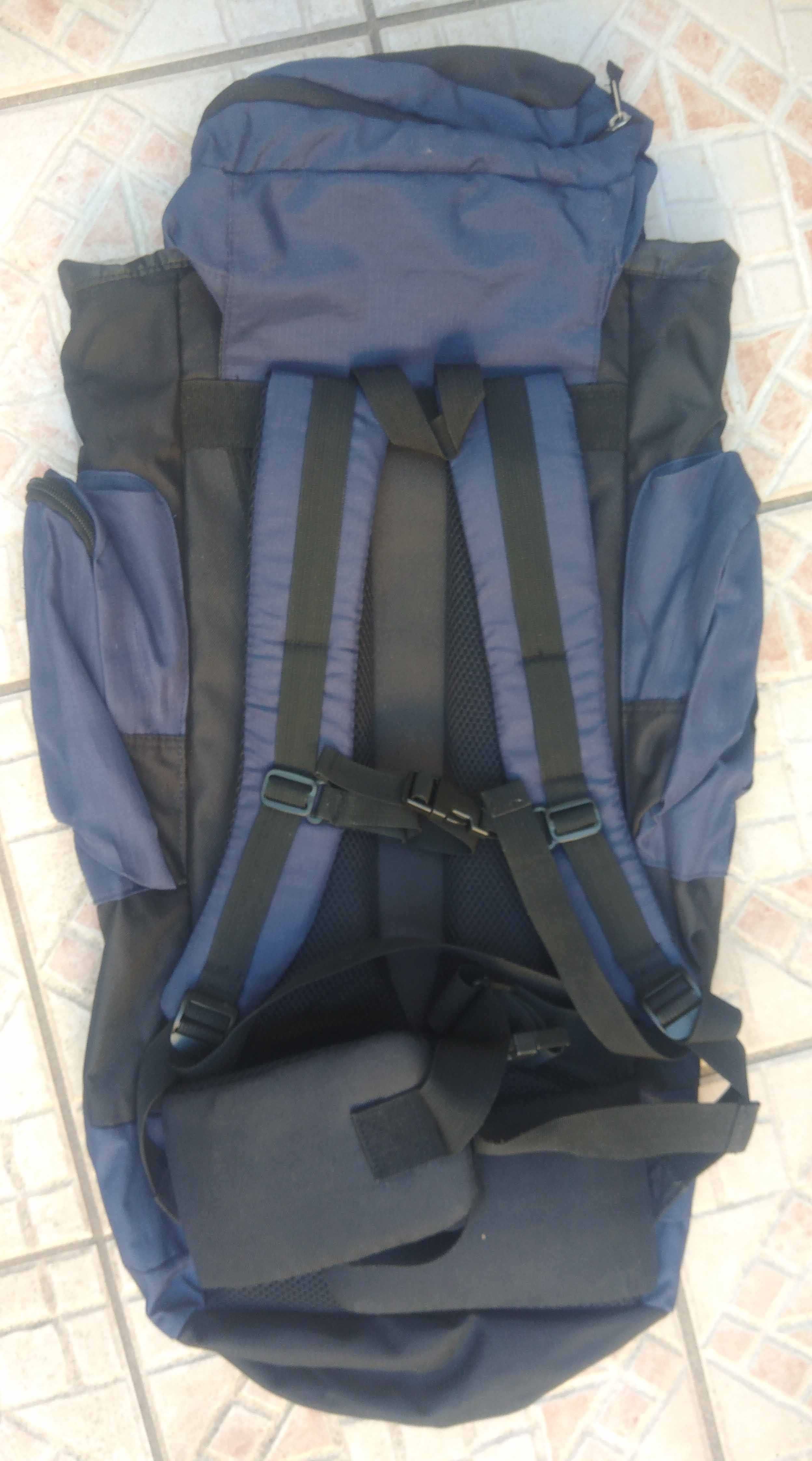 Mochila Campismo 65L PLECAK (nova)