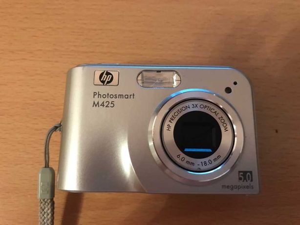 Фотоаппарат HP Fotosmart M425 c футляром / зарядное устройство