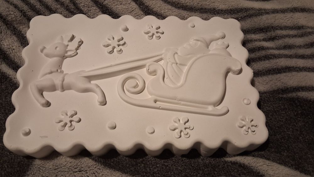 Świąteczne odlewy z gipsu