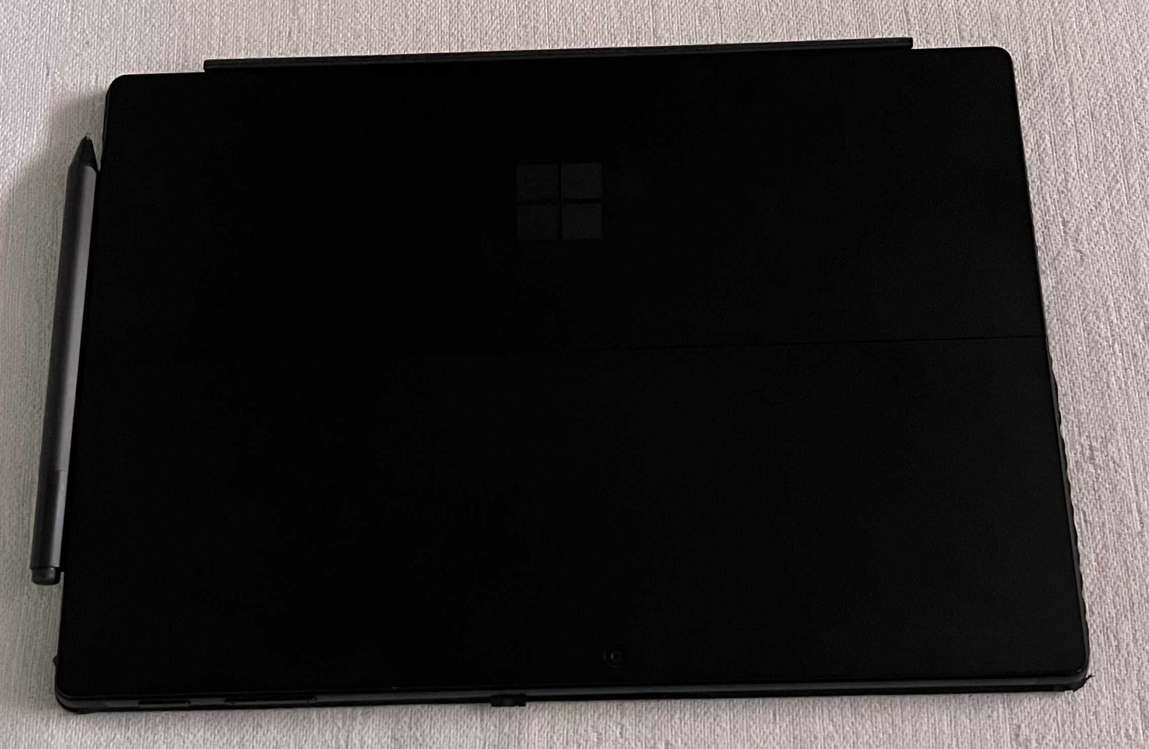 Portátil Microsoft Surface Pro 7 - Intel i5-1035G4, 8GB RAM, 256 SSD