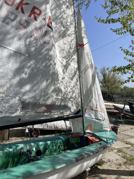 Продам парусну Яхту 470