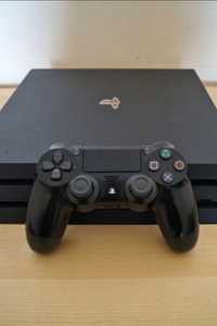 PS4 PRO 1TB com 2 comandos