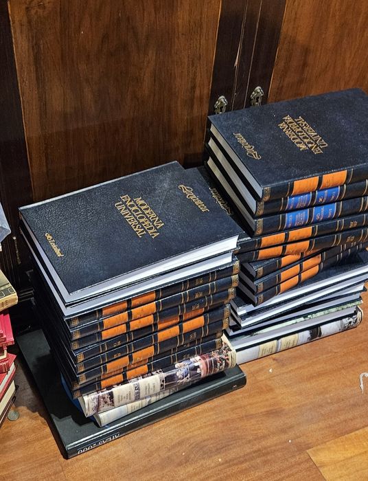 Enciclopedia Moderna Universal