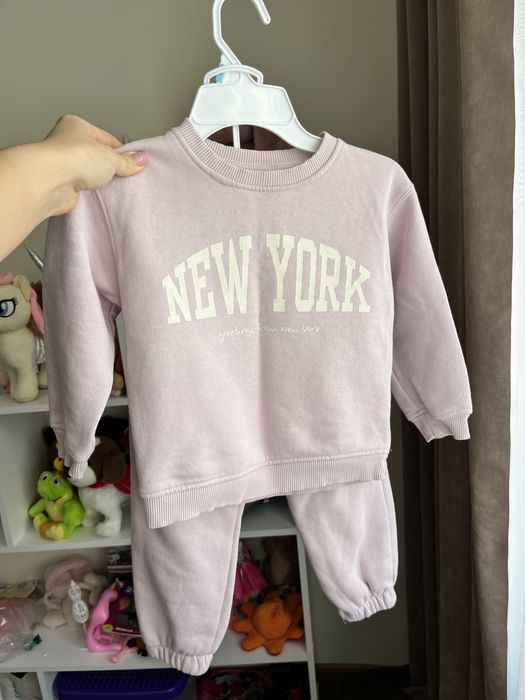 Теплий костюм Zara