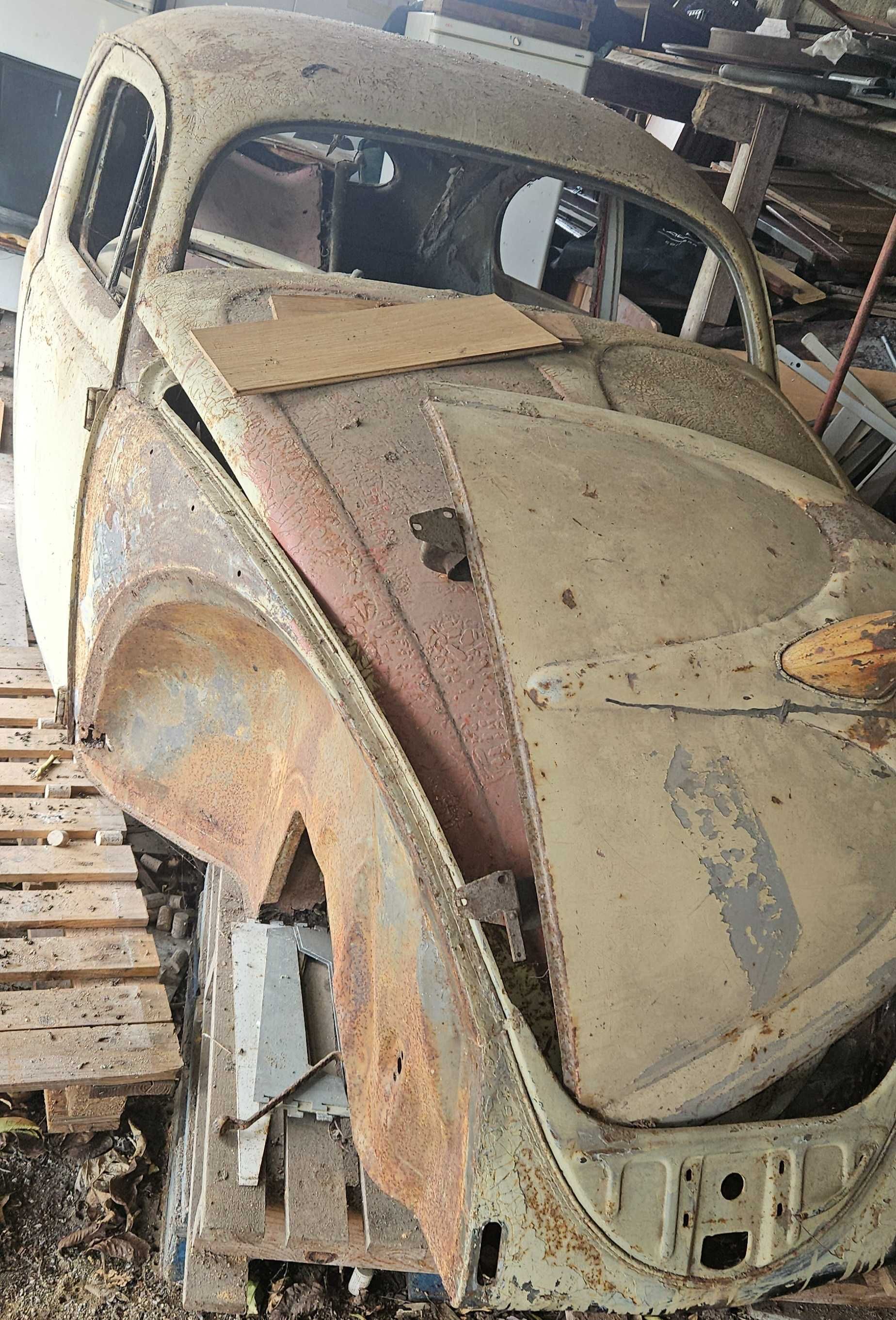 2 VW Carocha Oval sem doc