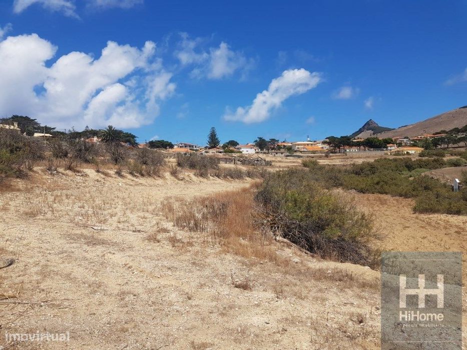 Terreno com 3.560 m2 na Camacha na Ilha de Porto Santo
