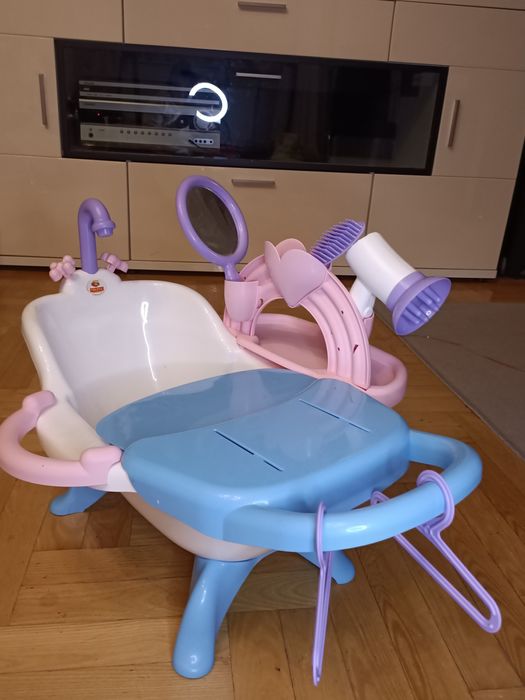 Kołyska drewniana i wanienka