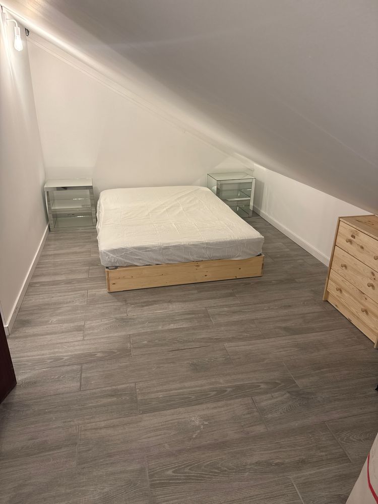 Penthouse T0 + 1 – Totalmente Mobilada com Vista Brutal e Desafogada e