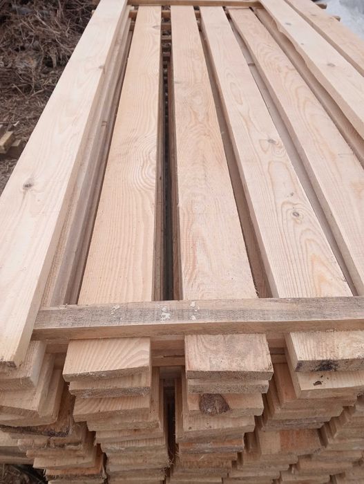 Доска  обрезная .  3 м / 2 м