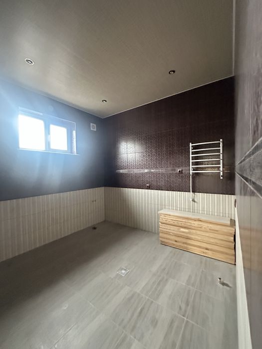 Продається будинок у районі Олексіївки.