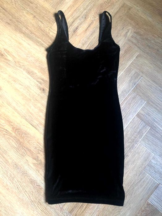 Tally Weijl mała czarna aksamitna sukienka odkryte plecy XS 34 BDB