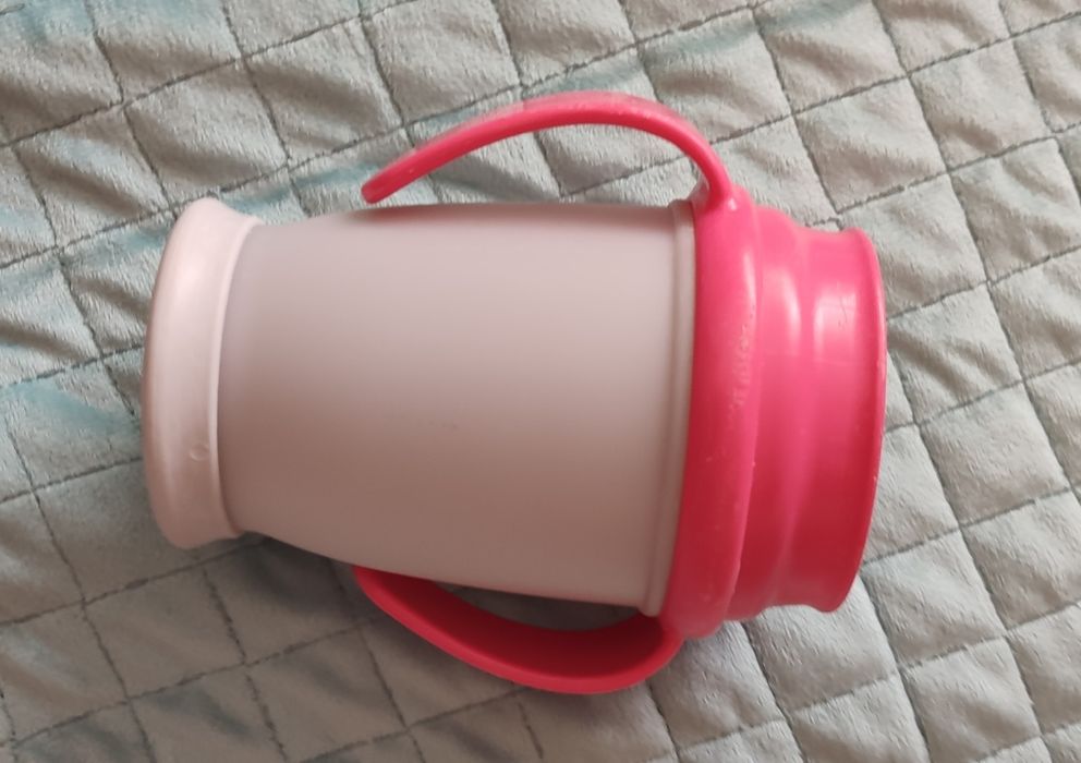 Kubek Lovi do nauki picia jak ze szklanki.