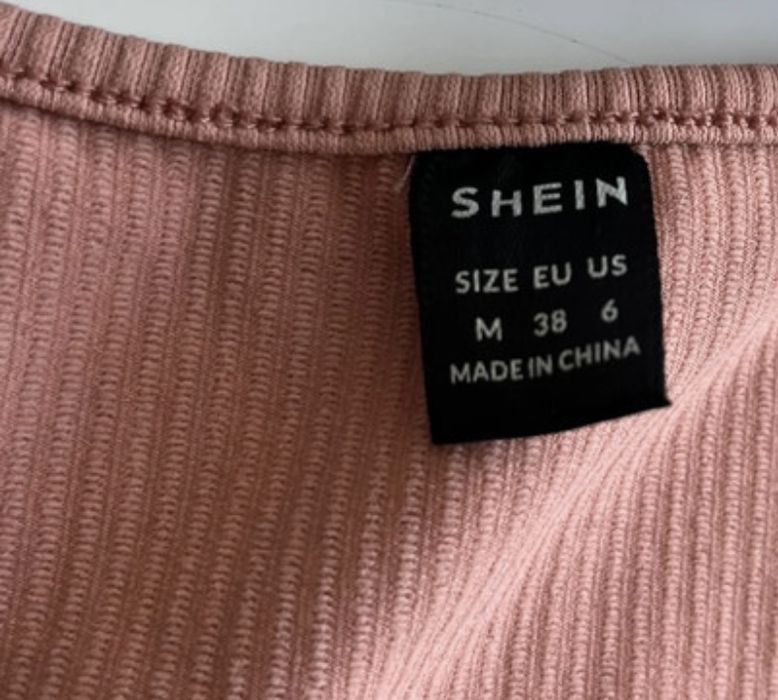 Bluzka crop top shein morelowa prążek prążkowana