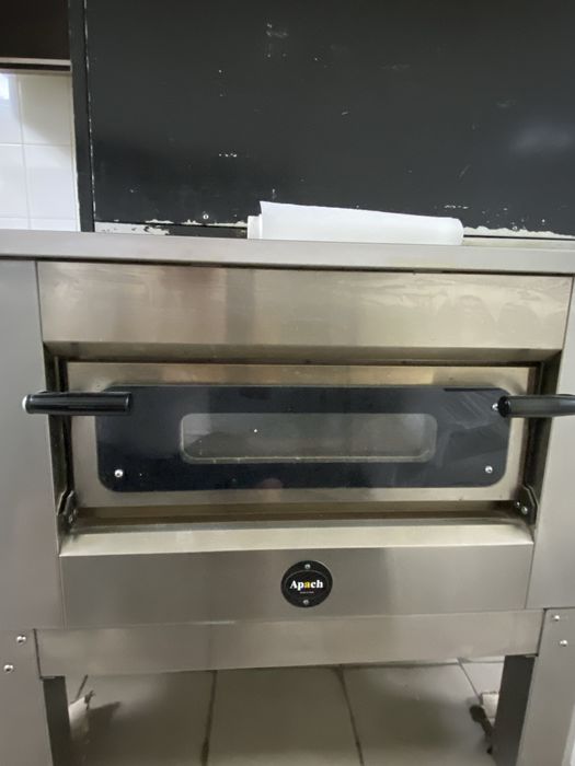 Піч для піци конвеєрна Apach