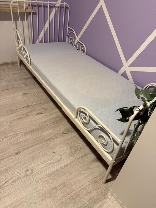 Łóżko białe IKEA MINNEN rosnące