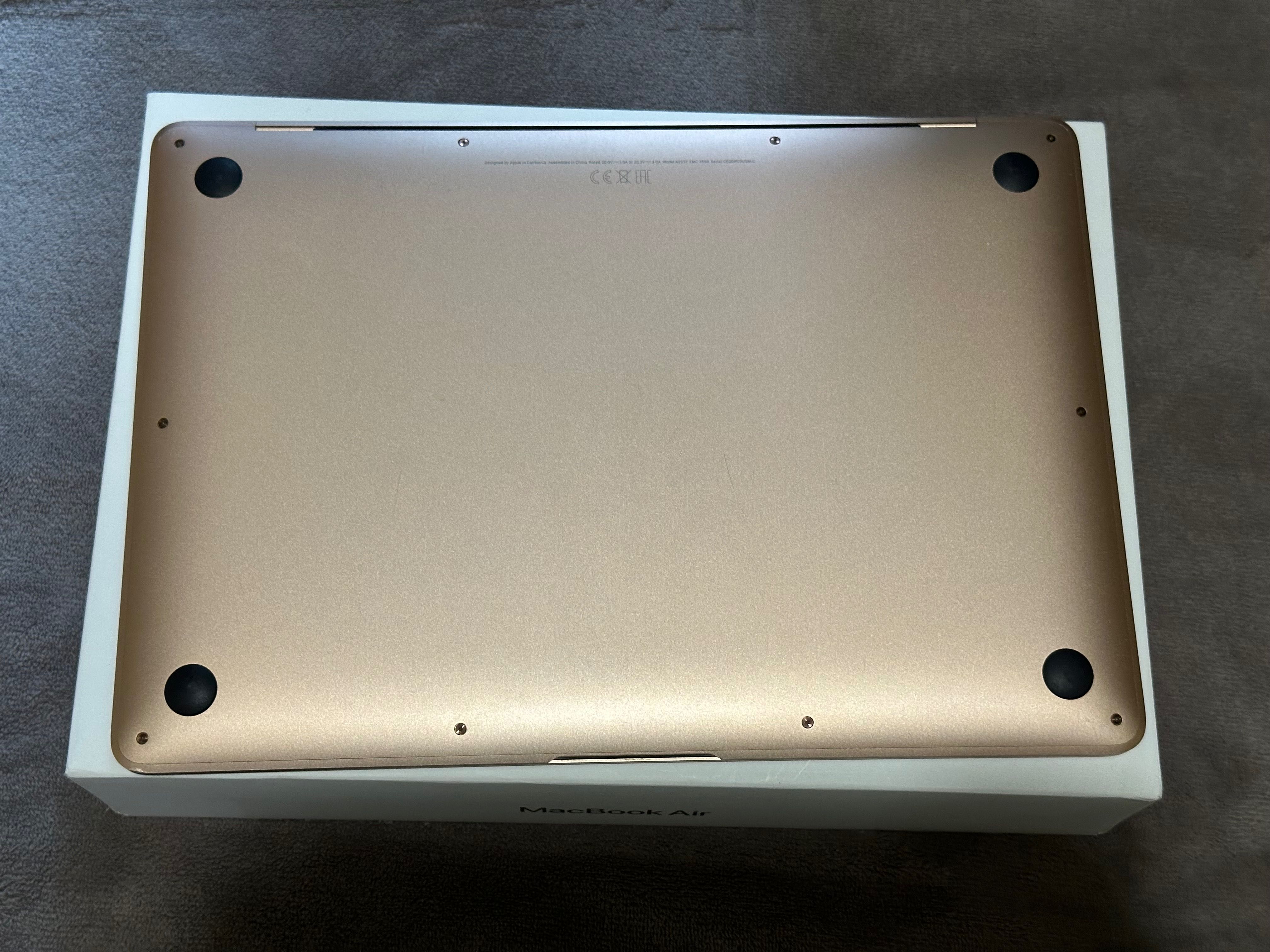 Macbook Air M1 8/256 A2337