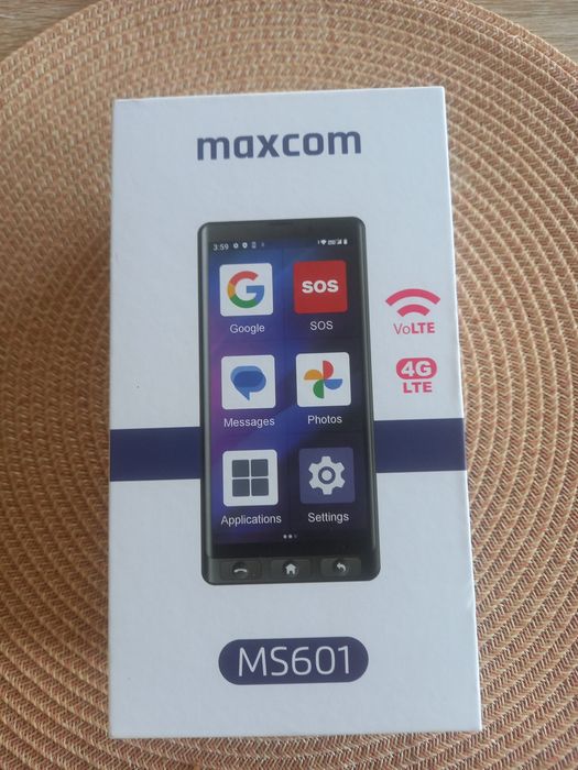 Smartphone maxcom ms601