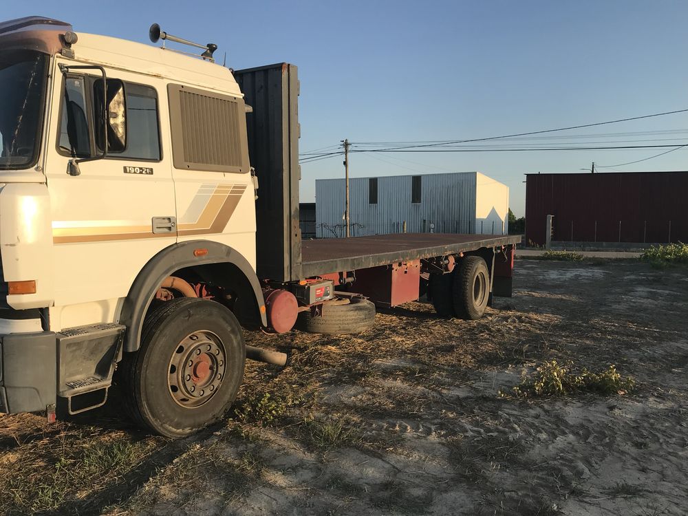 Camiao de 19 toneladas a trabalhar bem