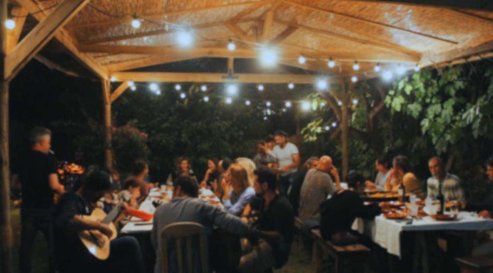 Van Gogh’s Garden – A Space for Parties and Events64617579577601122