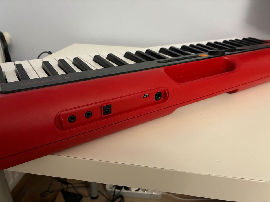 Синтезатор CASIO CT-S200RD