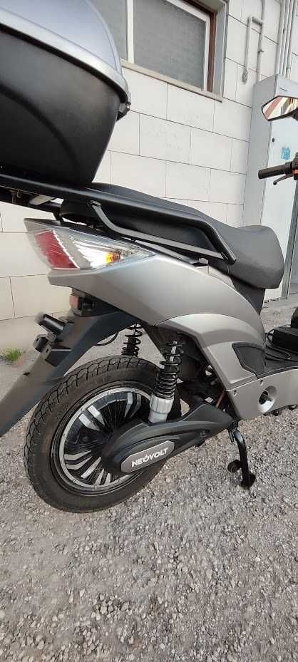 NEOVOLT Eco-Volt 60V 250W - Bicicleta Elétrica Moderna e Sustentável!