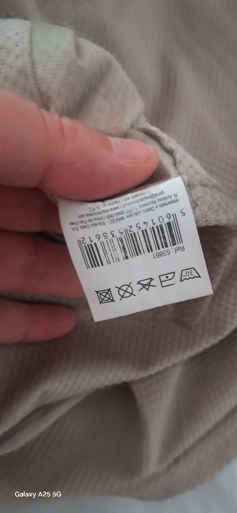 Duas cortinas semi opacas como novas