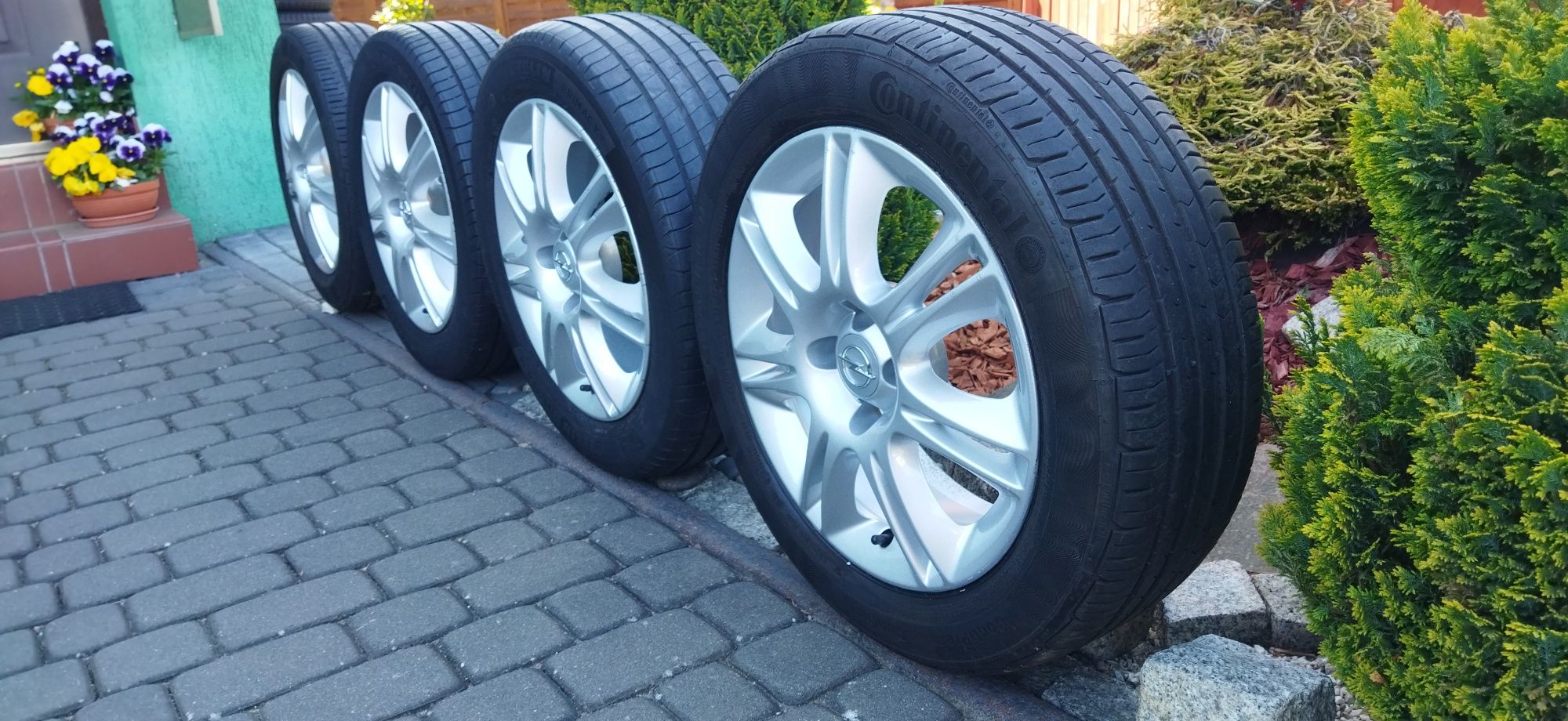 4x100 16 Cali Koła Alu 195/55/16 Opel Corsa Meriva Tigra Astra