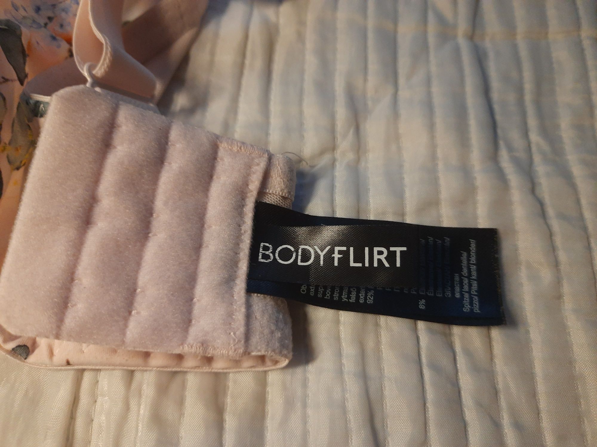 Stanik bodyflirt bonprix 100E