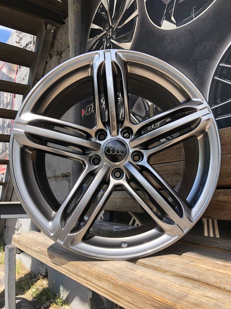 777 R21 5/130 отгинальные диски Audi
