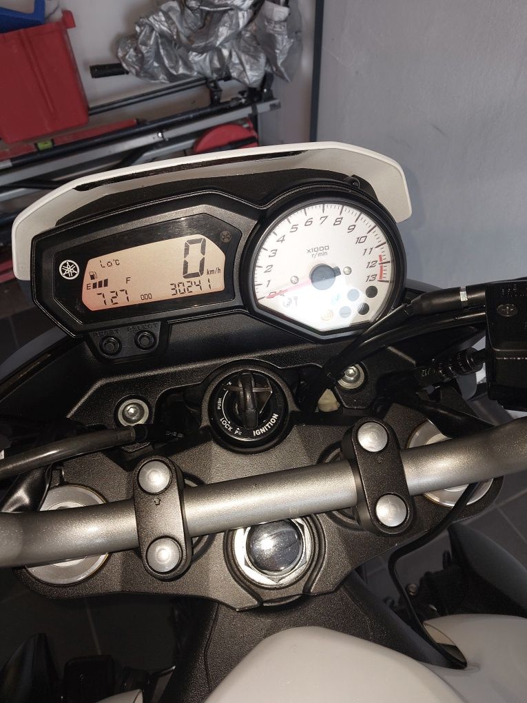 Yamaha fz8 w bardzo dobrym stanie