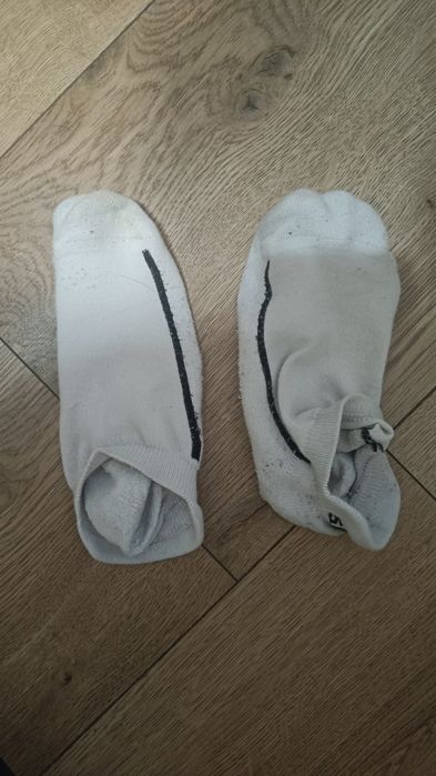 Skarpetki białe używane
