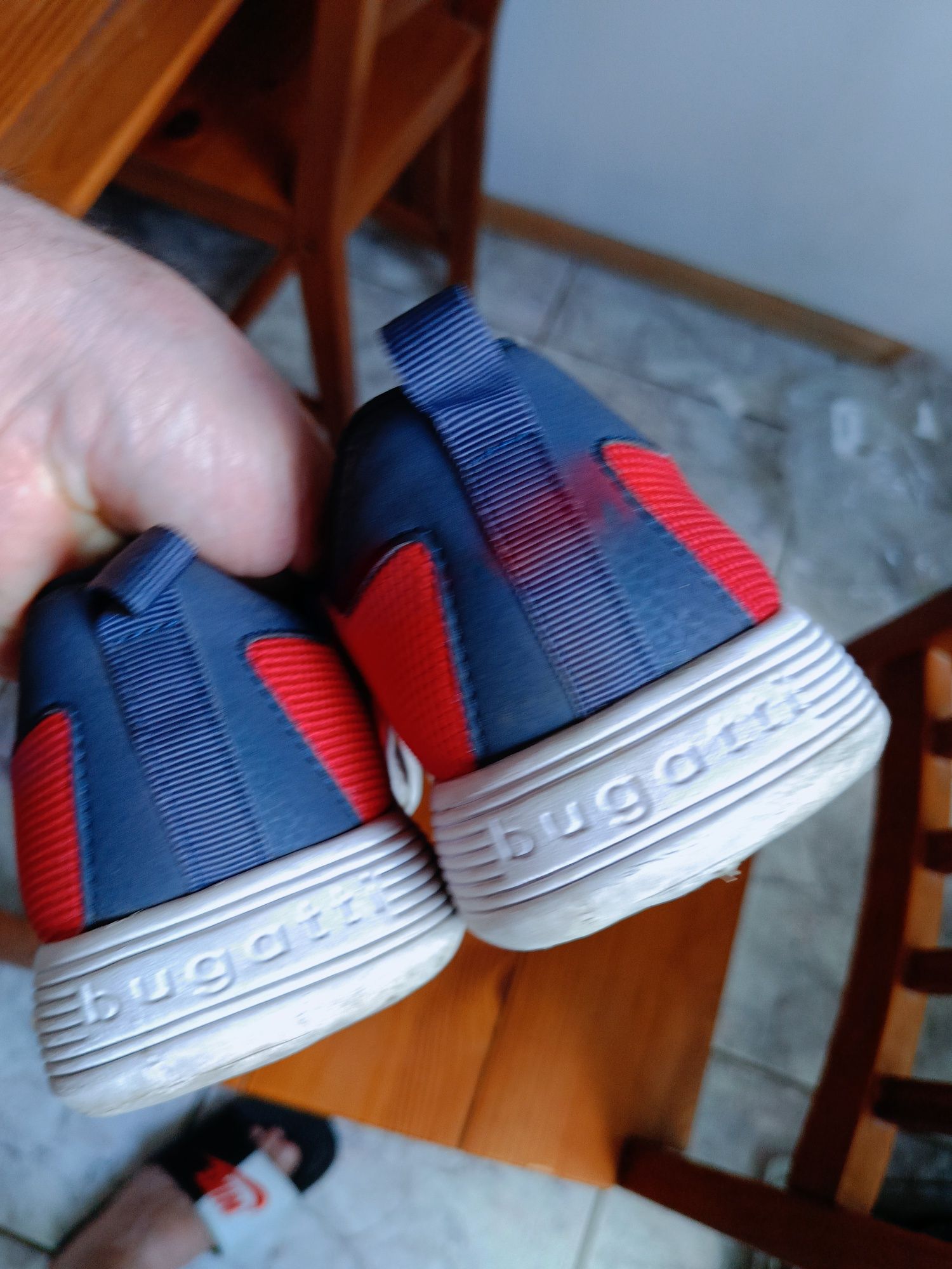 Bugatti lekkie buty sportowe męskie rozmiar 43