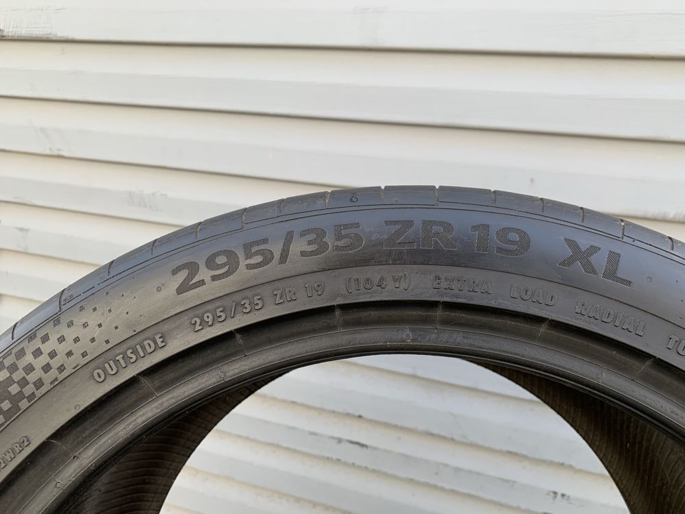 Пара літніх шин Continental 295/35 R19 SportContact 6