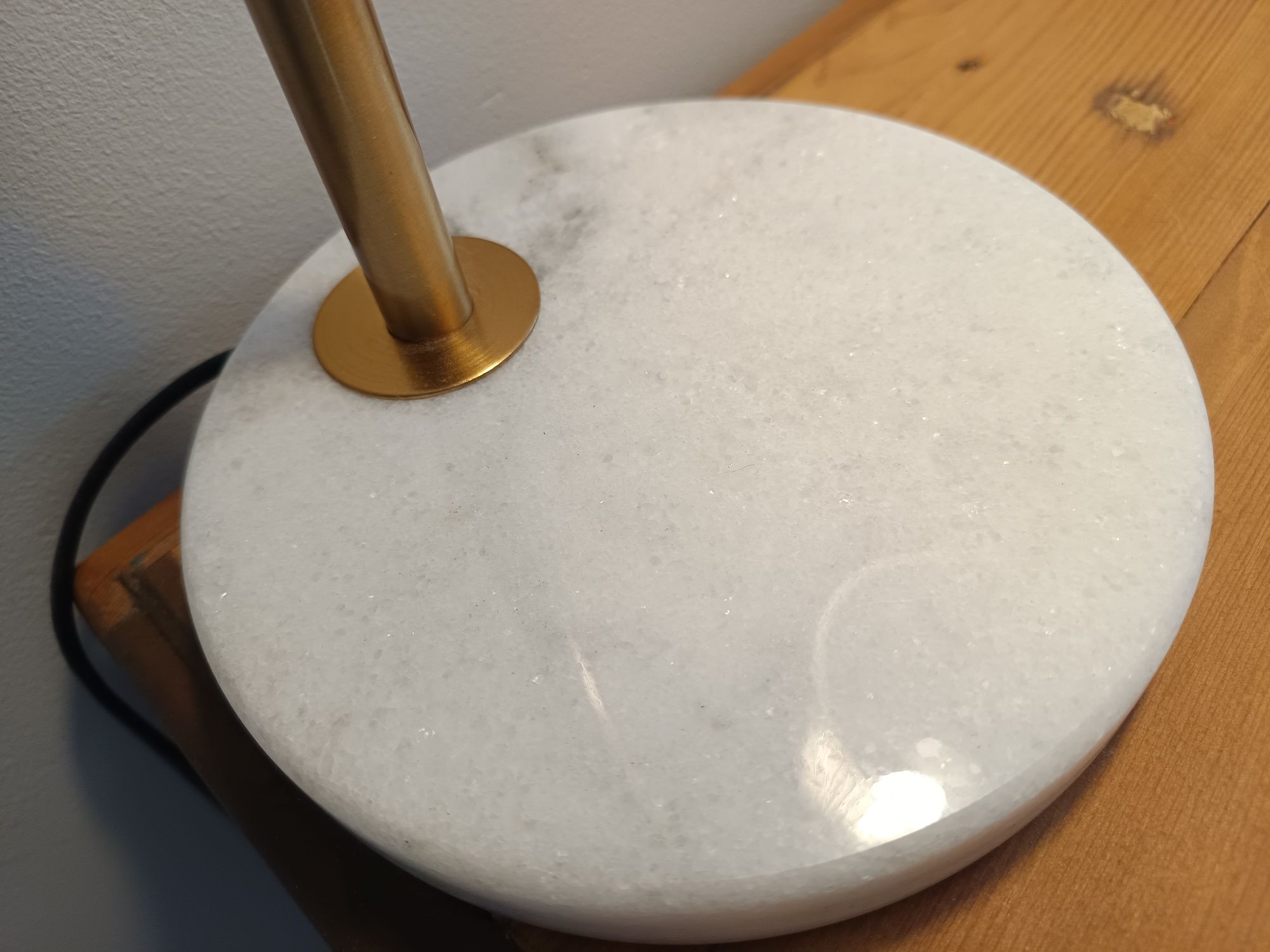 Lampka metal marmur