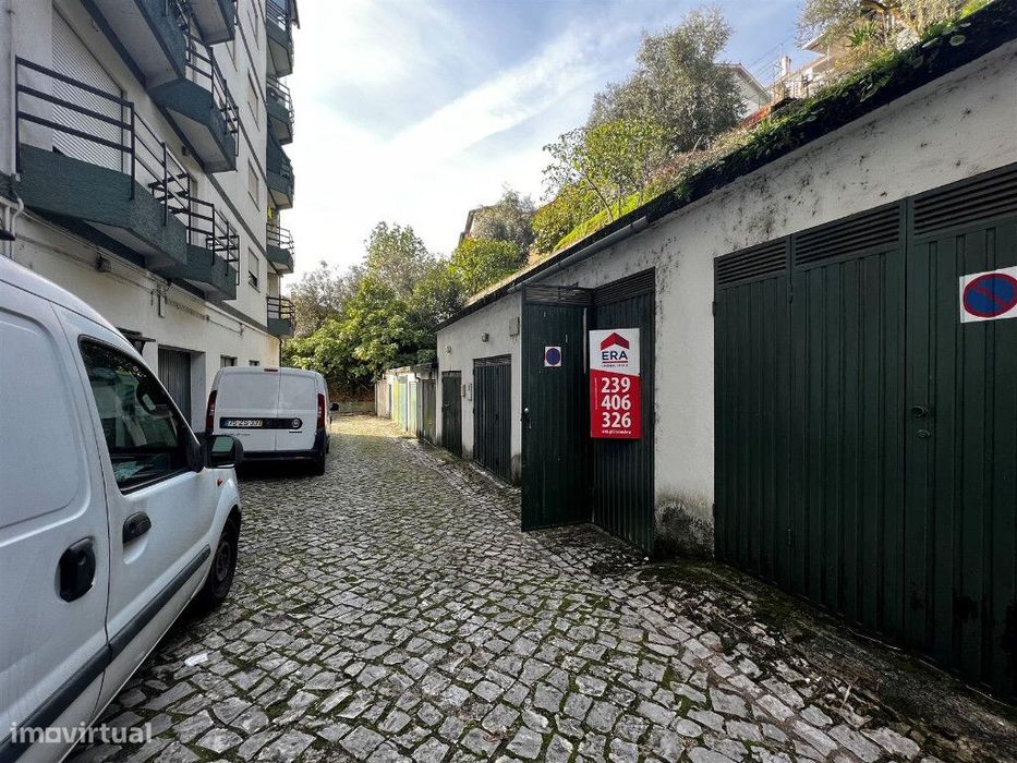 Garagem em zona