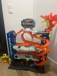 Pista Hotwhells ultimate garage