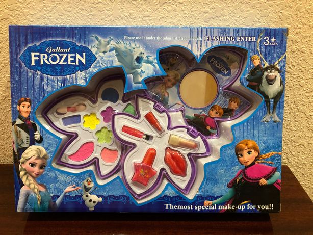 Новая детская косметичка Frozen в виде листка