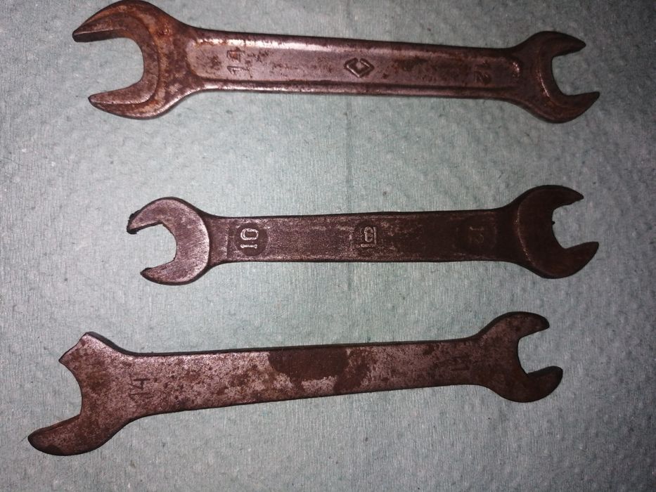 Інструмент, різні ключі