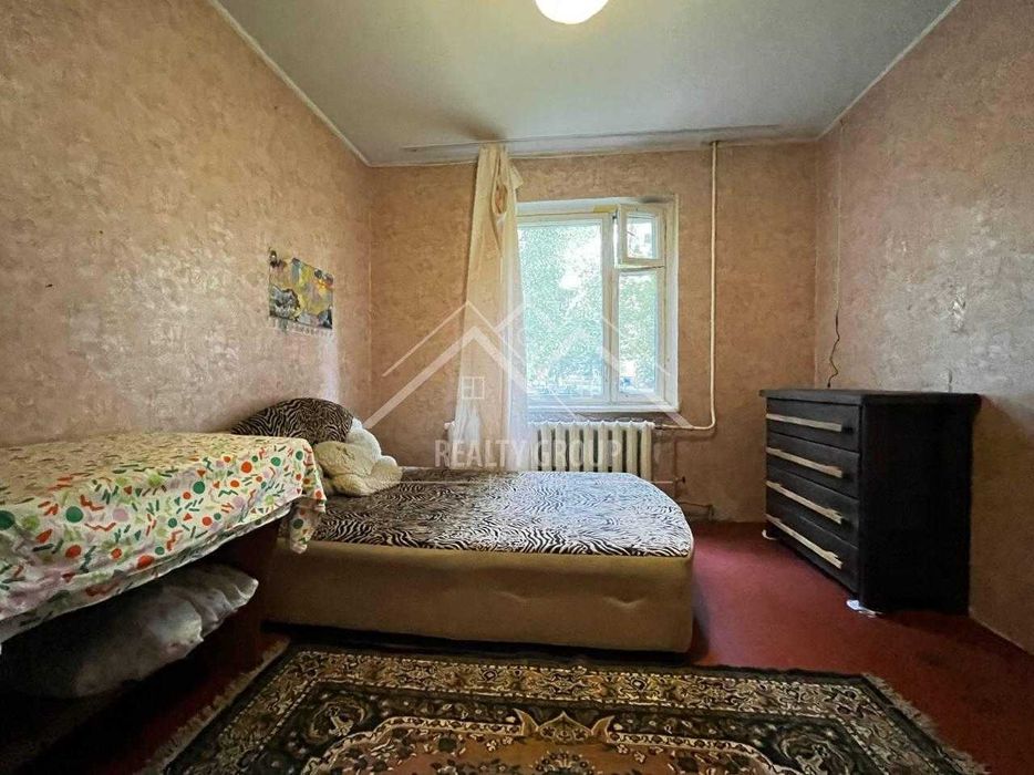 Продаж 2к квартири під ремонт на Сонячному